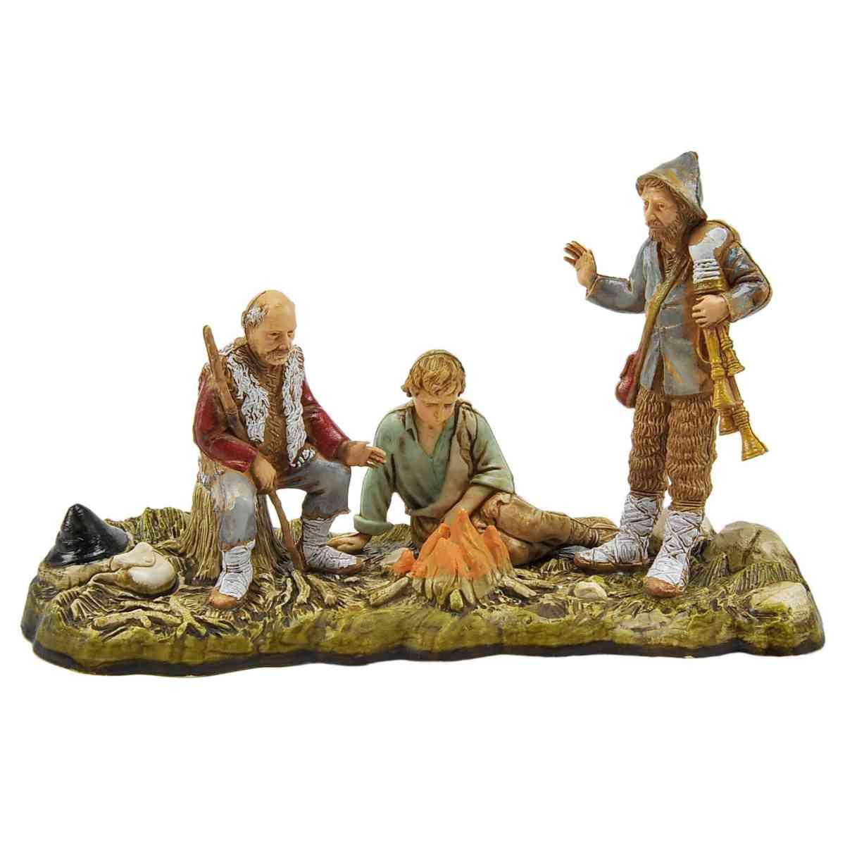 Statua presepe 10 cm pastori intorno al fuoco