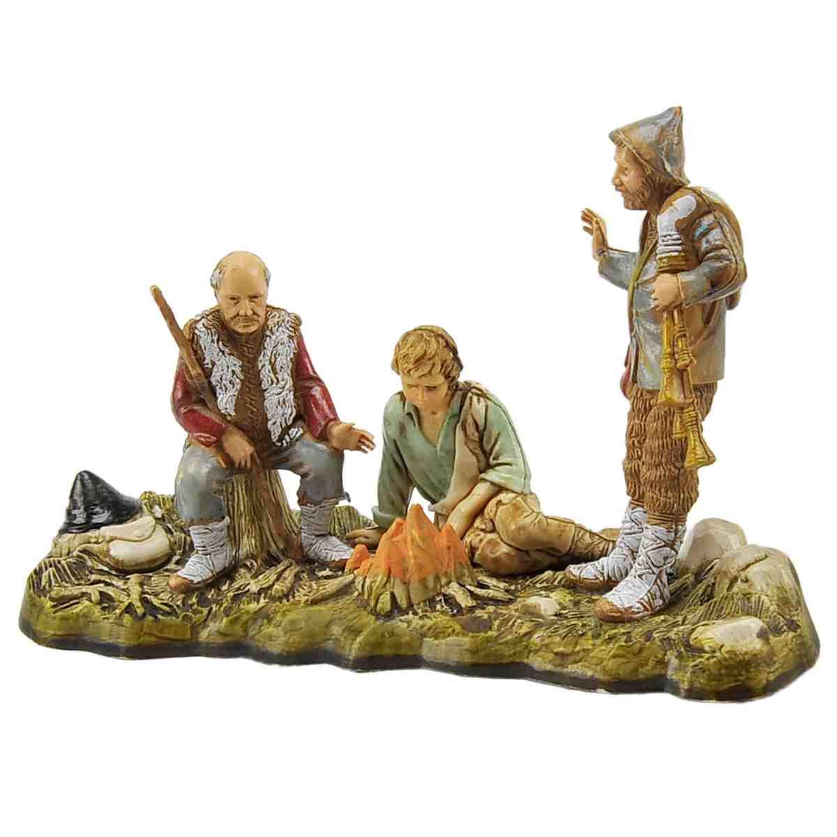 Statua presepe 10 cm pastori intorno al fuoco