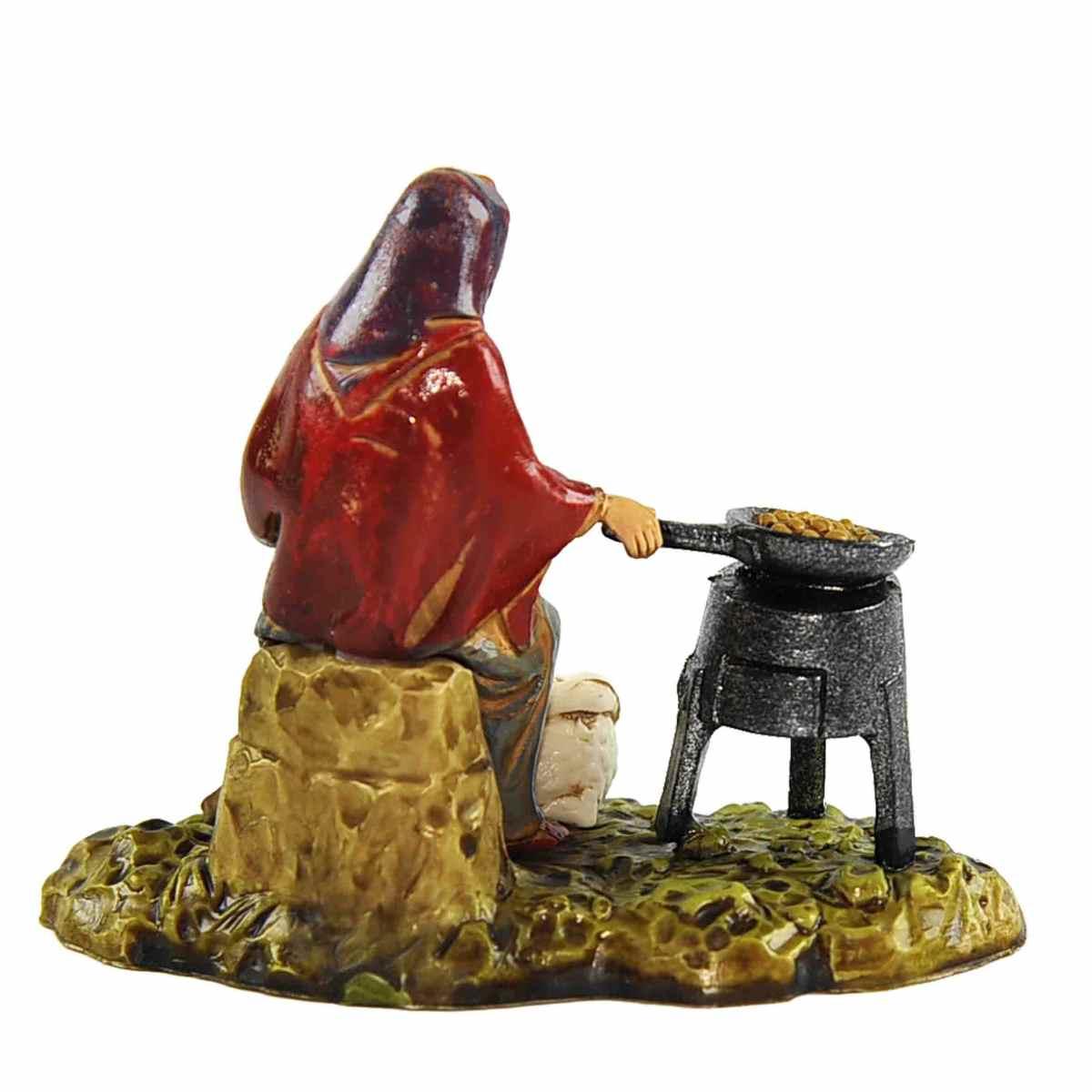 Statua presepe 10 cm donna castagnaia braciere
