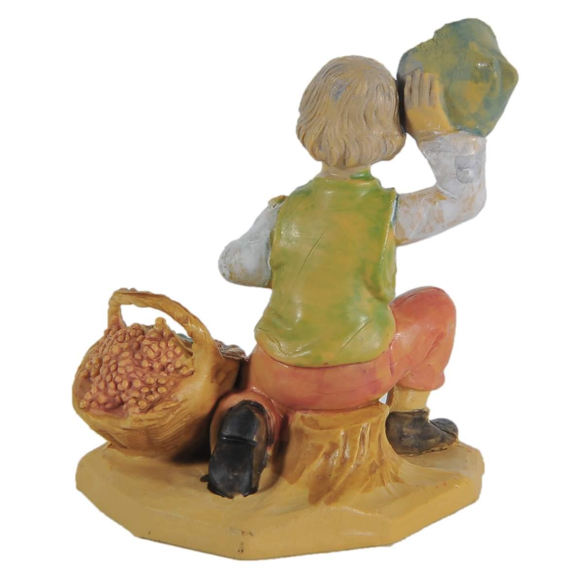 Statua presepe 6 cm uomo cesta uva