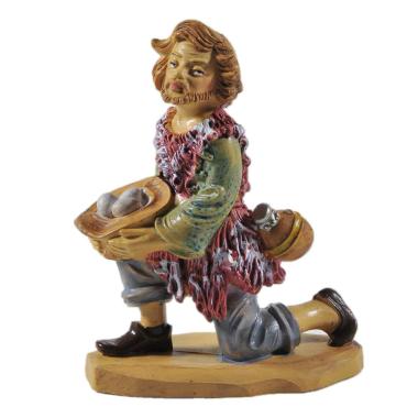 Statua presepe 12 cm pastore adorante in ginocchio cesta uova borraccia