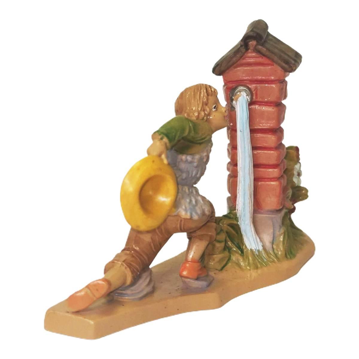 Statua presepe 12 cm pastorello in ginocchio alla fontana