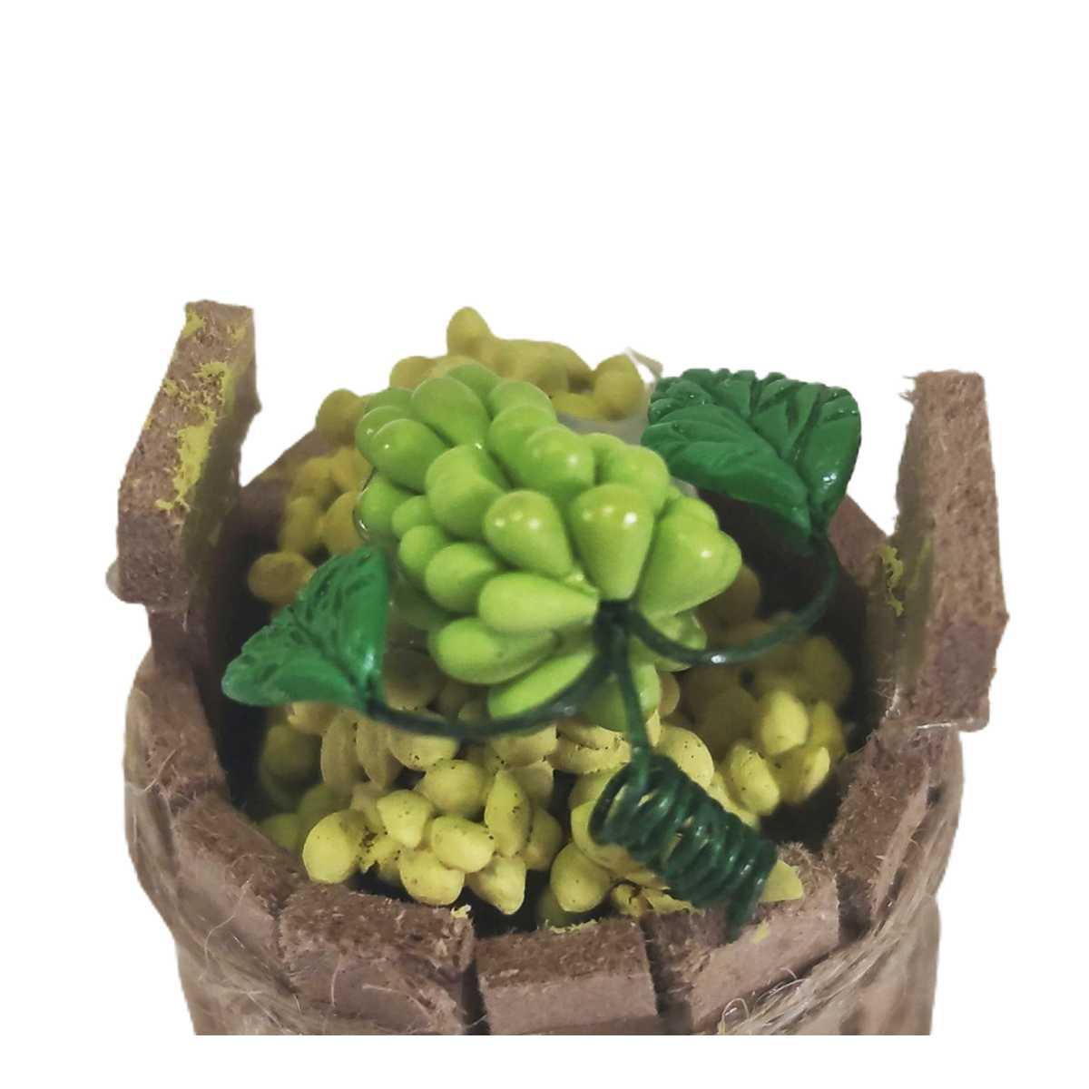 Cesta presepe alimenti uva nera