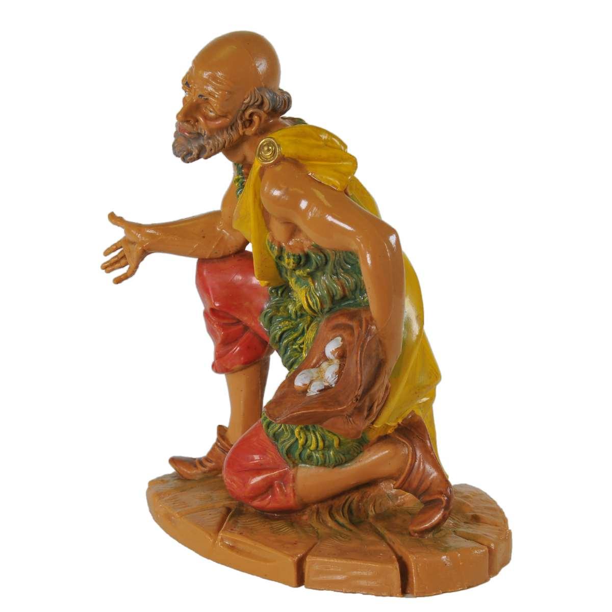 Statua presepe 19 cm pastore inginocchiato cappello uova