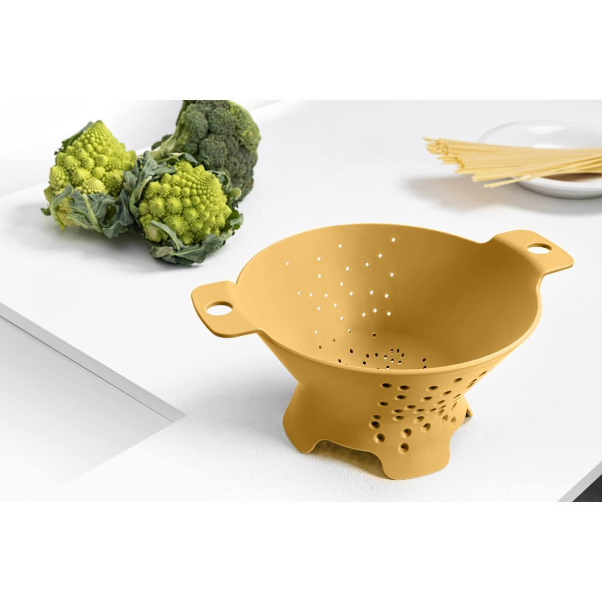 Scolapasta Cosmo Giallo con Manici cm.Ø25 | Veca S.p.A.