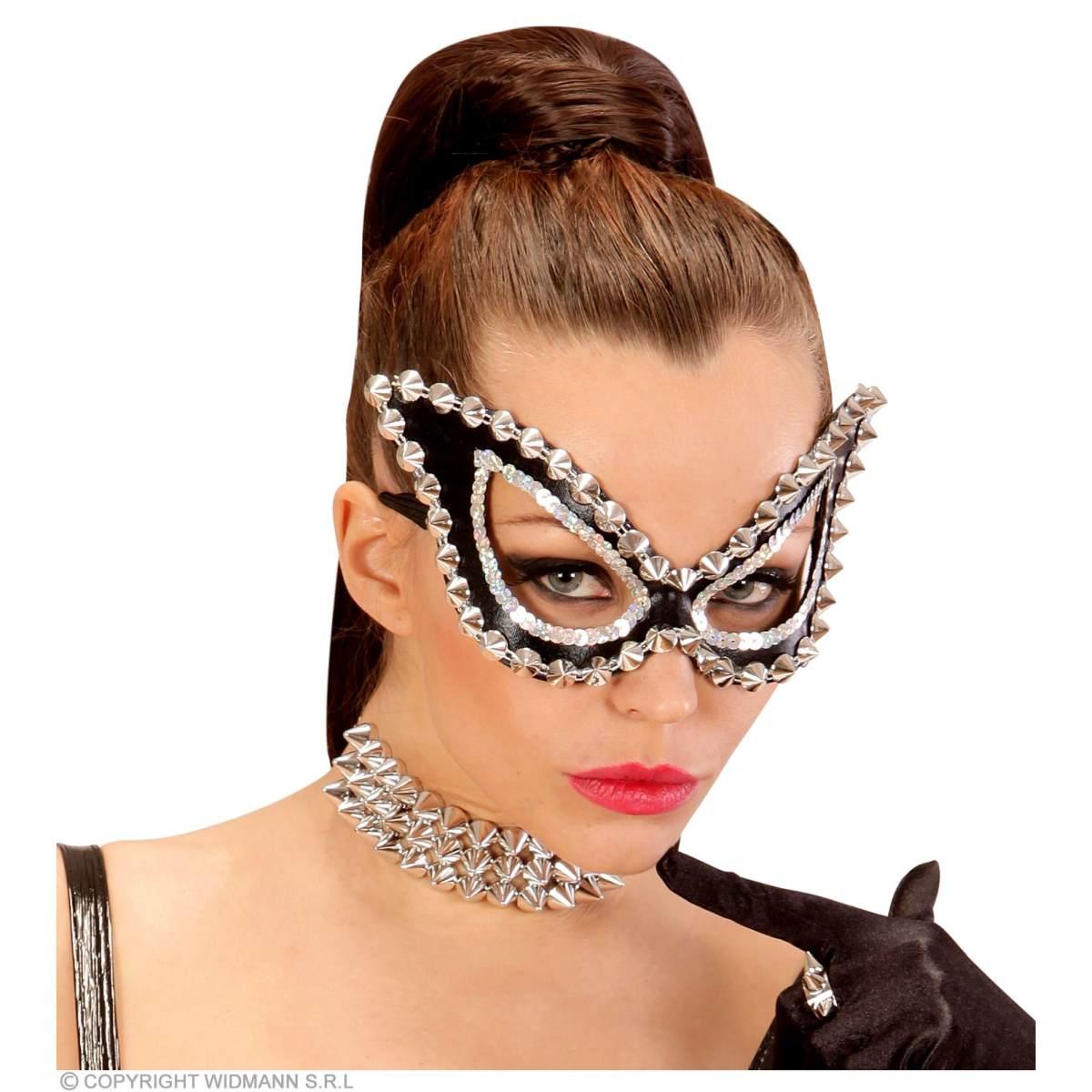 Maschera viso pvc nera borchie