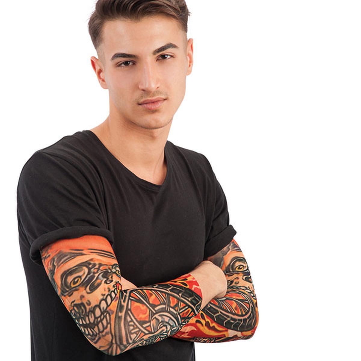 Manica tatuata fiamme