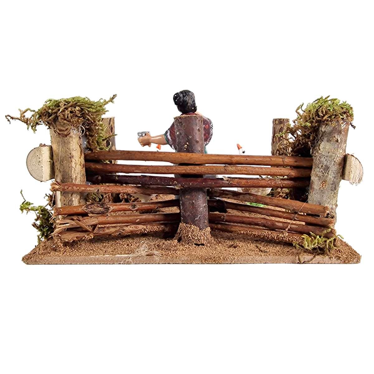 Statua presepe 10 cm donna nel pollaio recinto