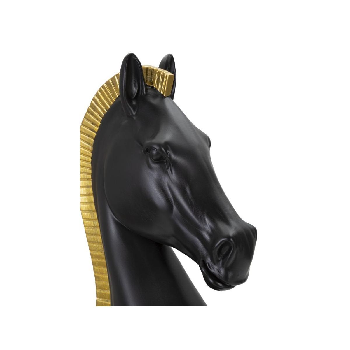 Cavallo nero oro
