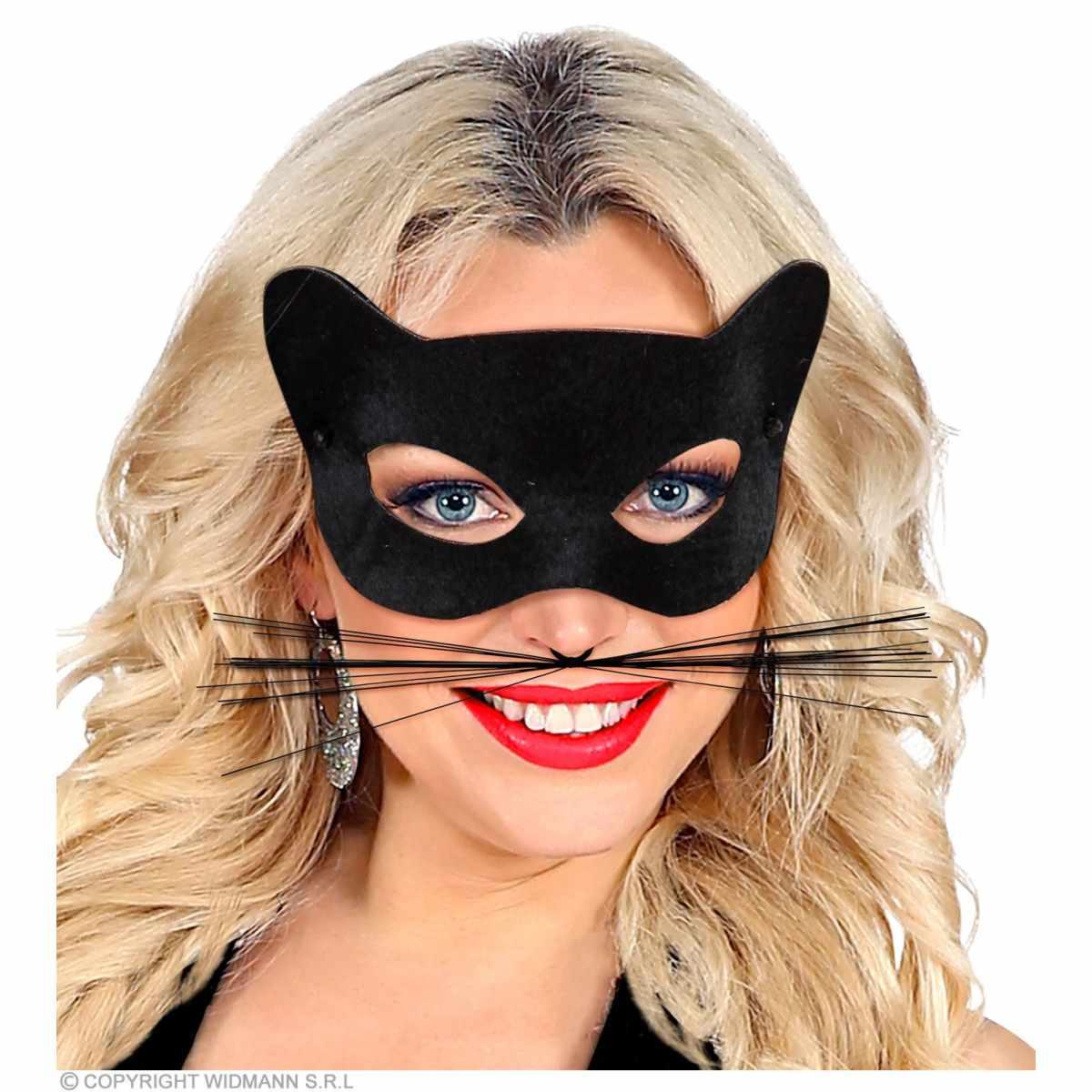 Baffi gatto neri
