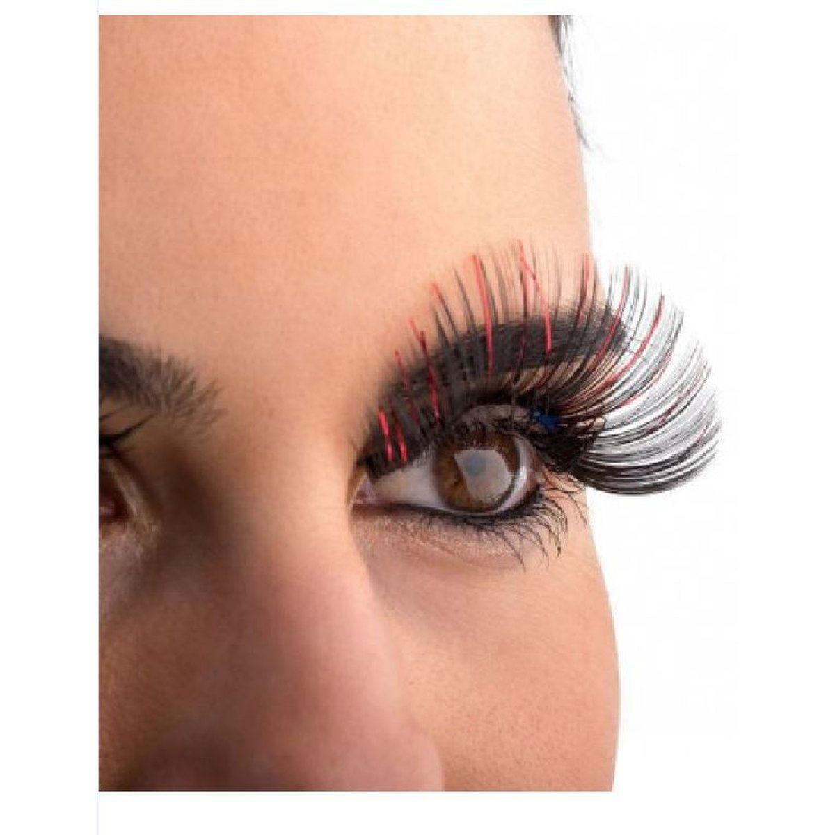 Trucco ciglia lunghe nere rosse